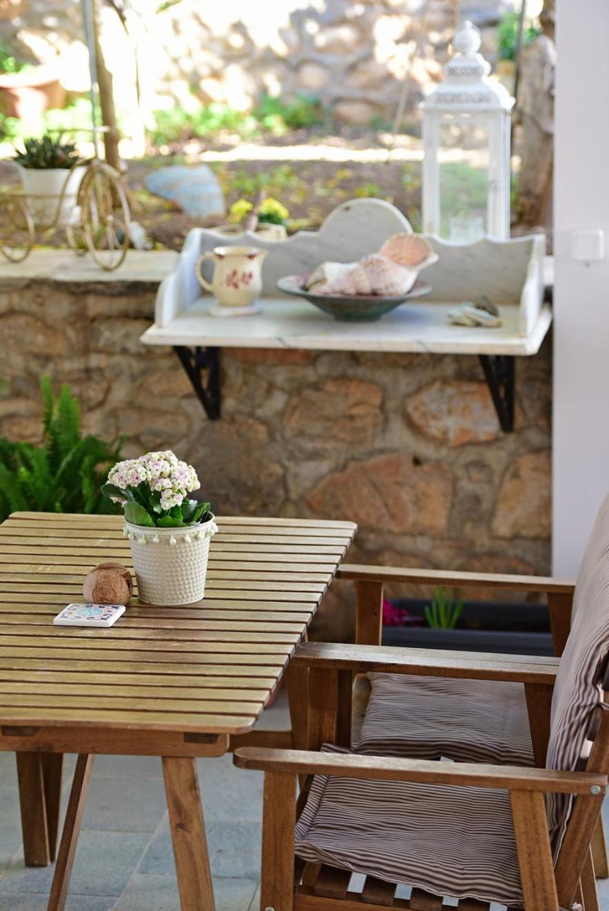 Athina Guesthouse Hydra  Exterior photo
