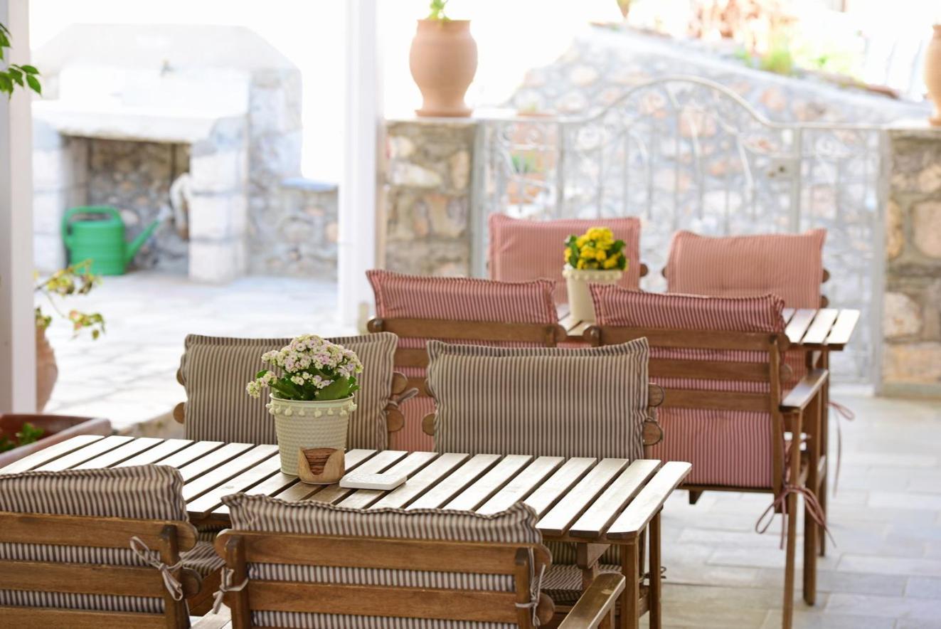 Athina Guesthouse Hydra  Exterior photo