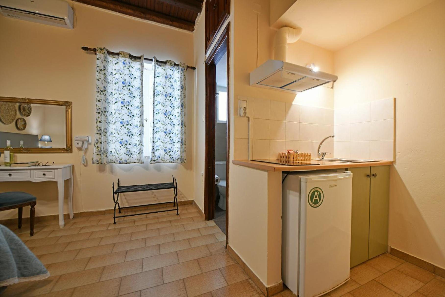 Athina Guesthouse Hydra  Exterior photo